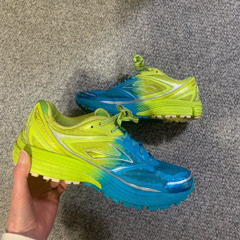 Brooks Ghost 7 Women’s Running Sneaker size 8.5